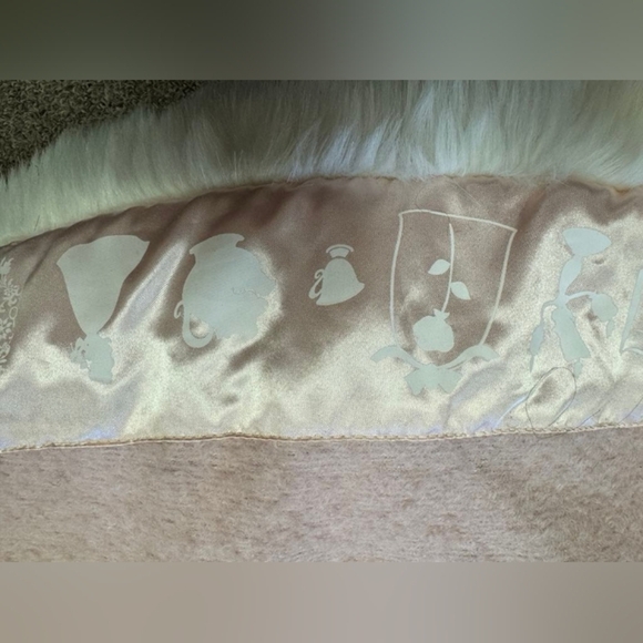 LIZ LISA Poncho EUC Disney Beauty And The Beast Pink White Size 0 - Picture 8 of 9